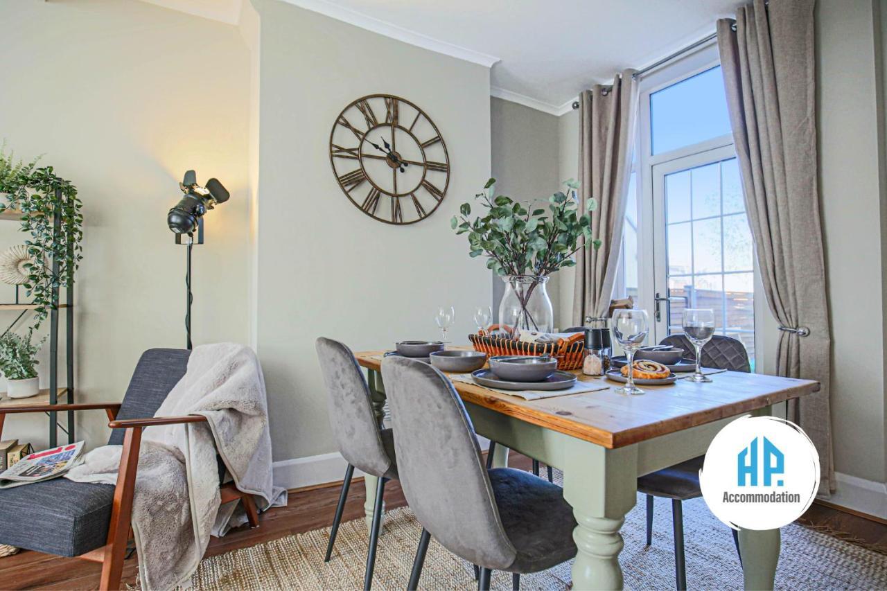 Apartment Host & - Newington Road *